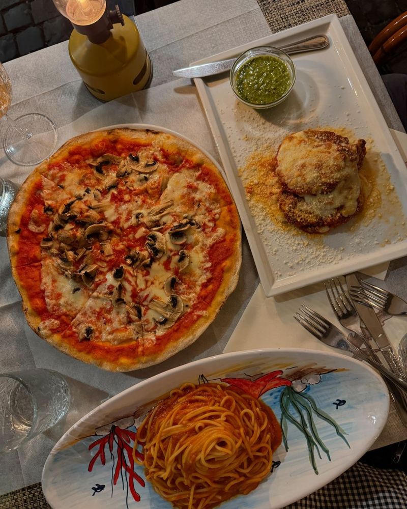 pizza and pasta in italy blogilates