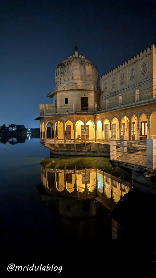Phool Mahal Palace at Night
