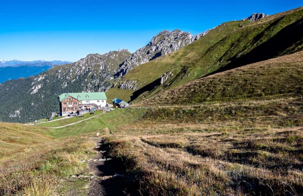Looking back at the Schlueter Hut/Rifugio Genova
