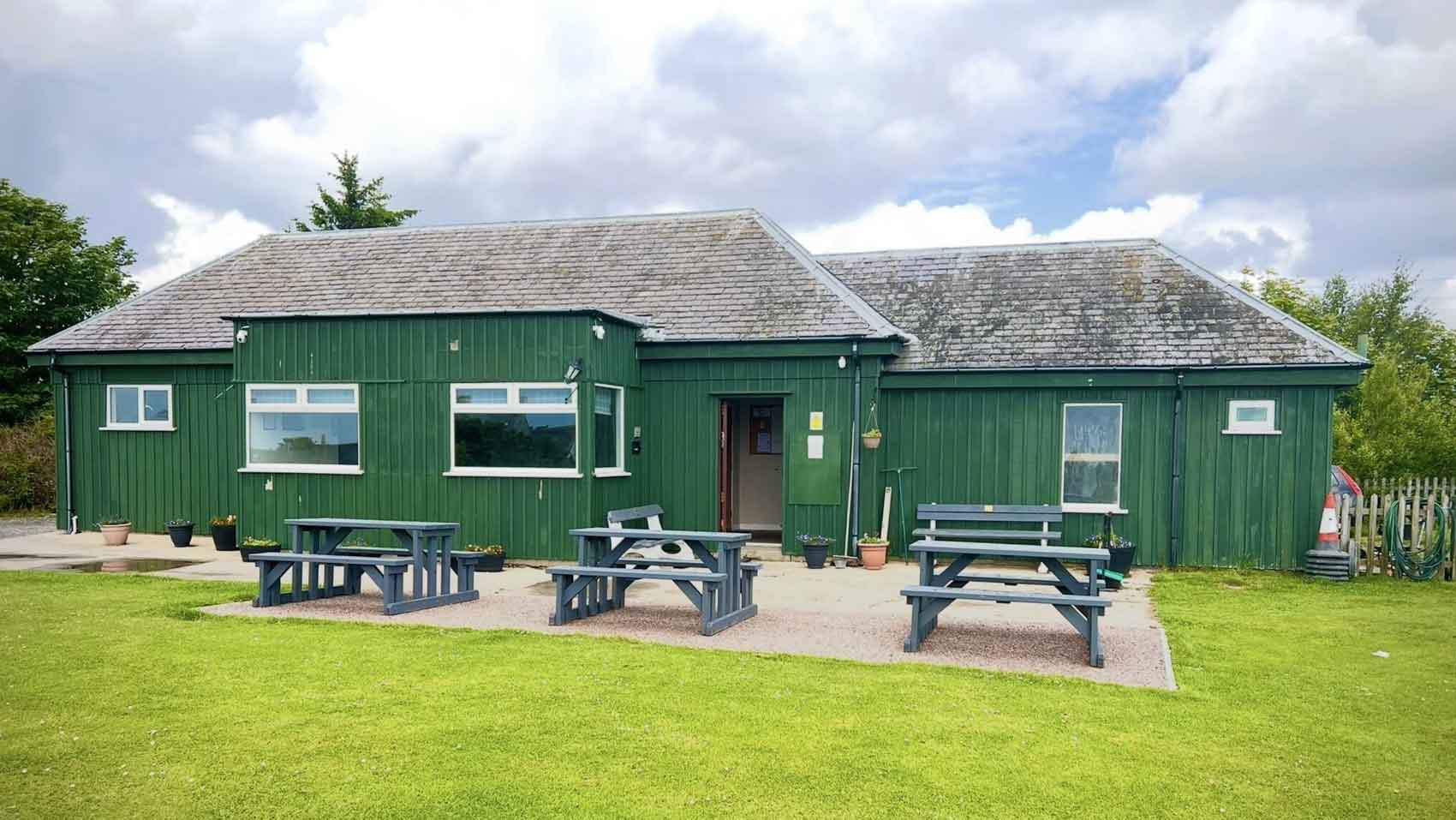clubhouse at Lybster Golf Club in Scotland