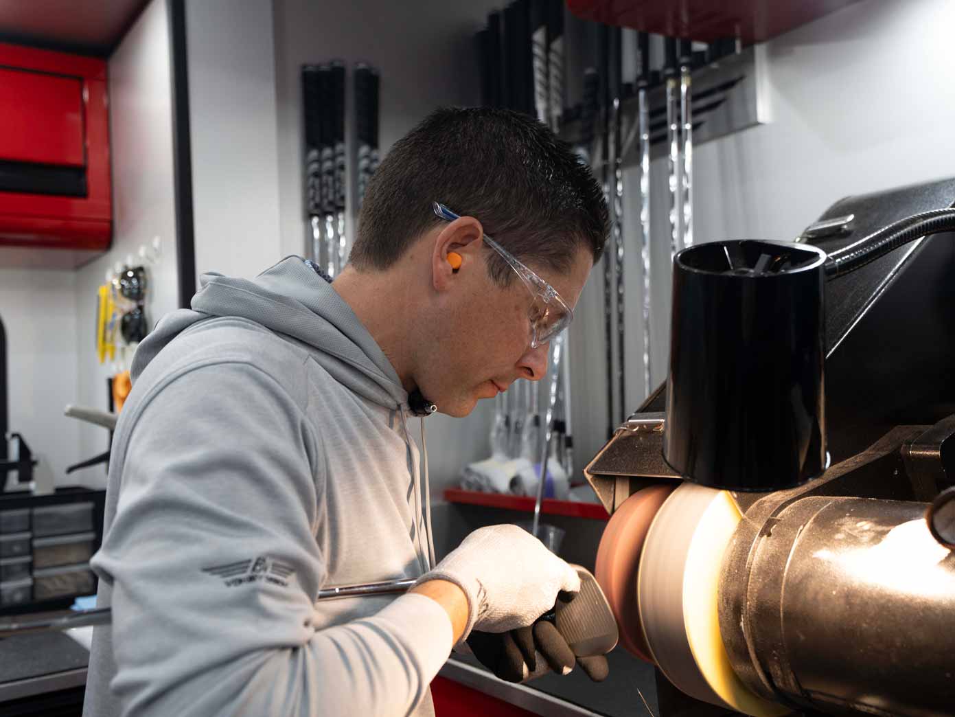 Aaron Dill grinds a Vokey wedge.