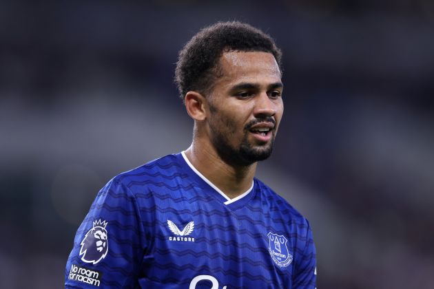 Iliman Ndiaye in action for Everton