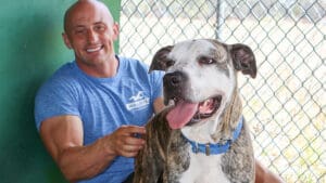 Most people picture animal rescue as a big-city problem. They think of crowded shelters in Los Angeles, New York, or Miami. They imagine huge adoption events, fancy donor galas, and long lines of volunteers.