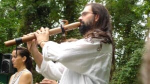 Evans Chigounis is a horticulture professional, community facilitator, artist, photographer and creative leader whose career began in the gardens of his childhood home in Clifton, New Jersey.