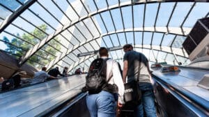 British businesses shed staff at the sharpest rate in more than three years in the run-up to Rachel Reeves’s second budget, as months of swirling tax speculation paralysed hiring decisions and pushed employers into contraction mode.