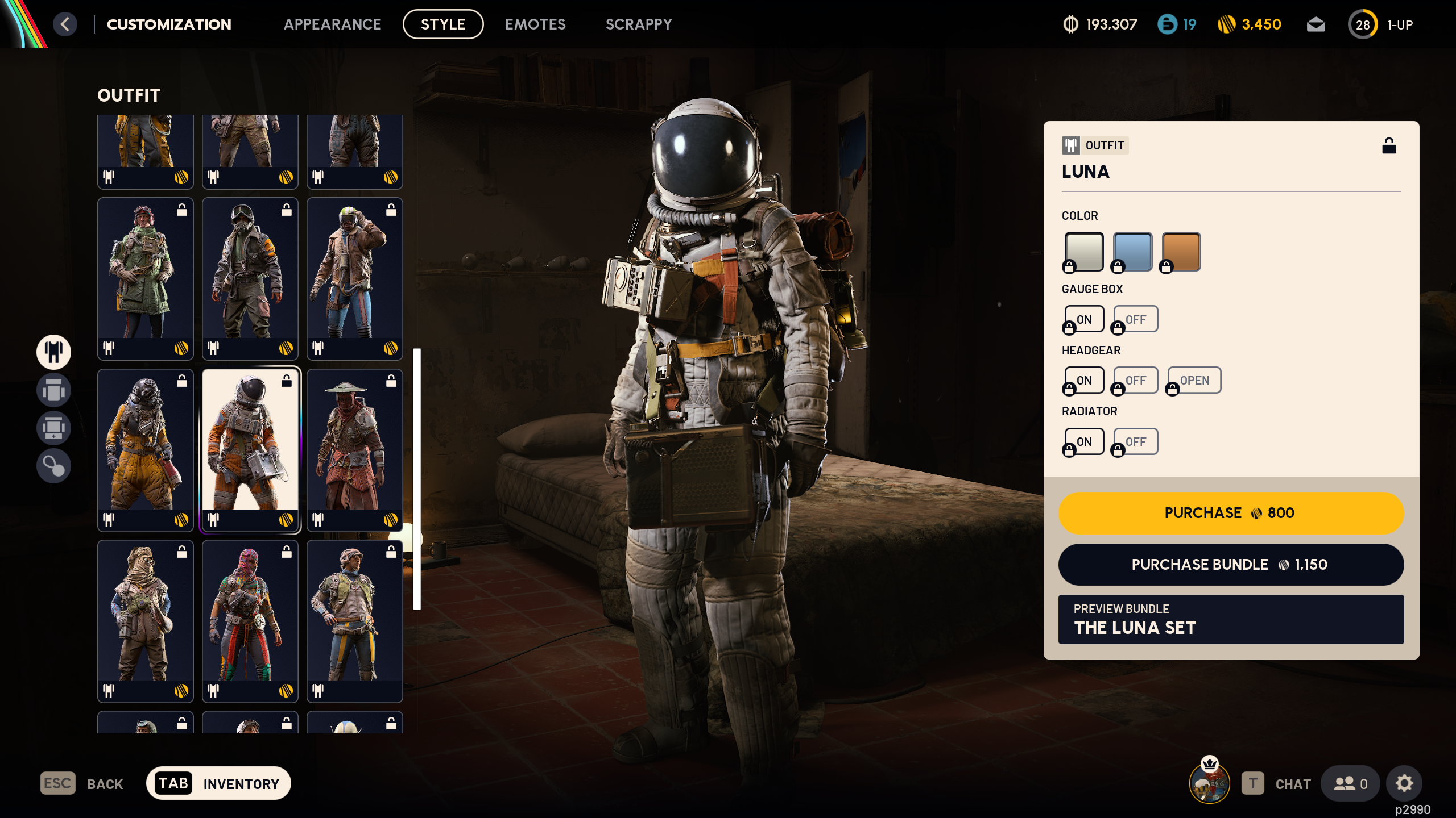 Arc Raiders cosmetics: The Luna outfit in the raider customisation menu.