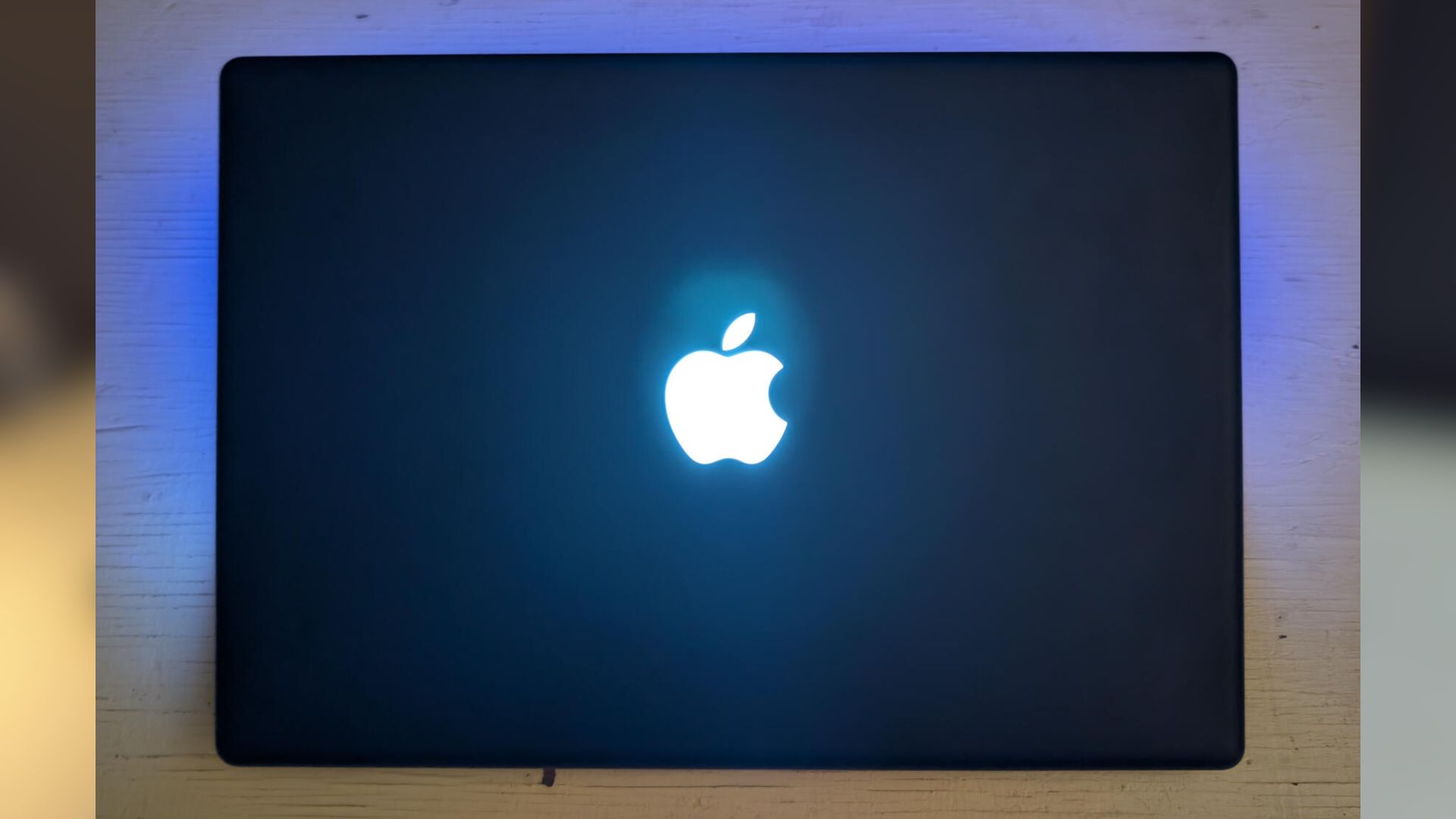 edoogg's FrameBook project, combining a Framework motherboard with a MacBook shell