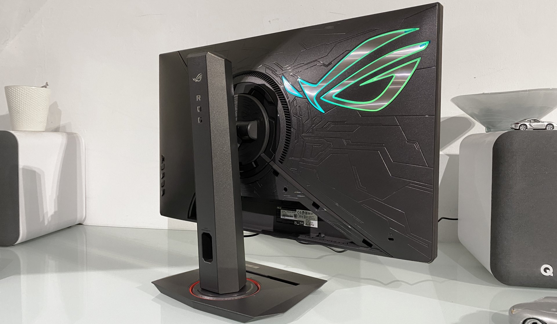 Asus ROG Strix XG27UCG