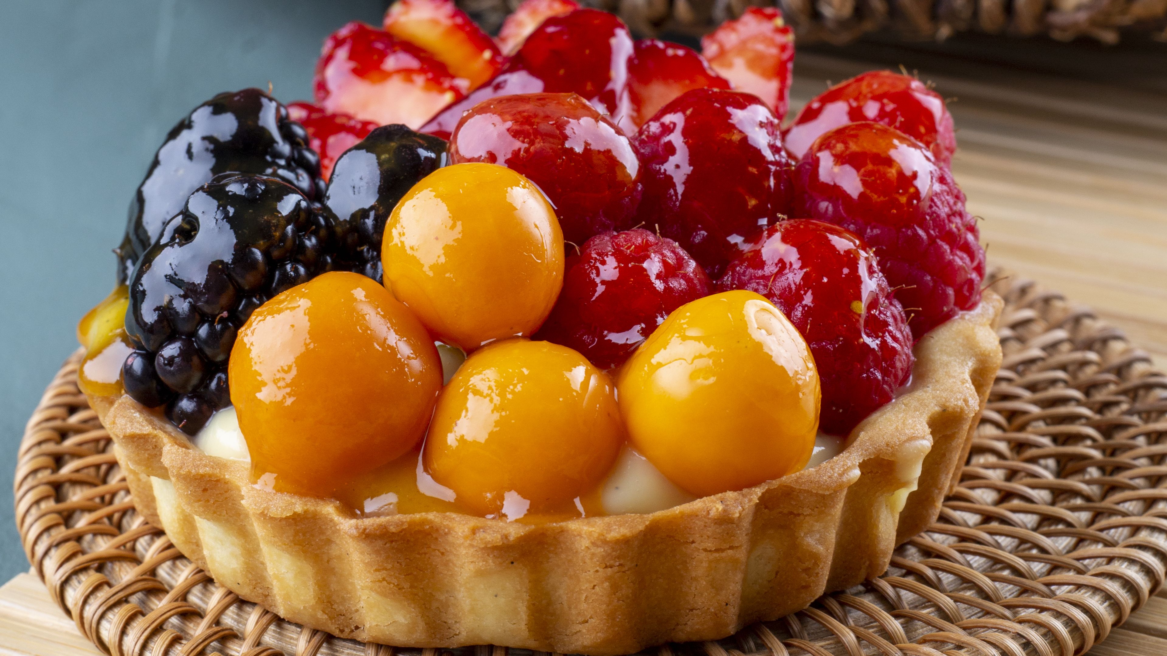 Horizon Zero Dawn sour fruit tart