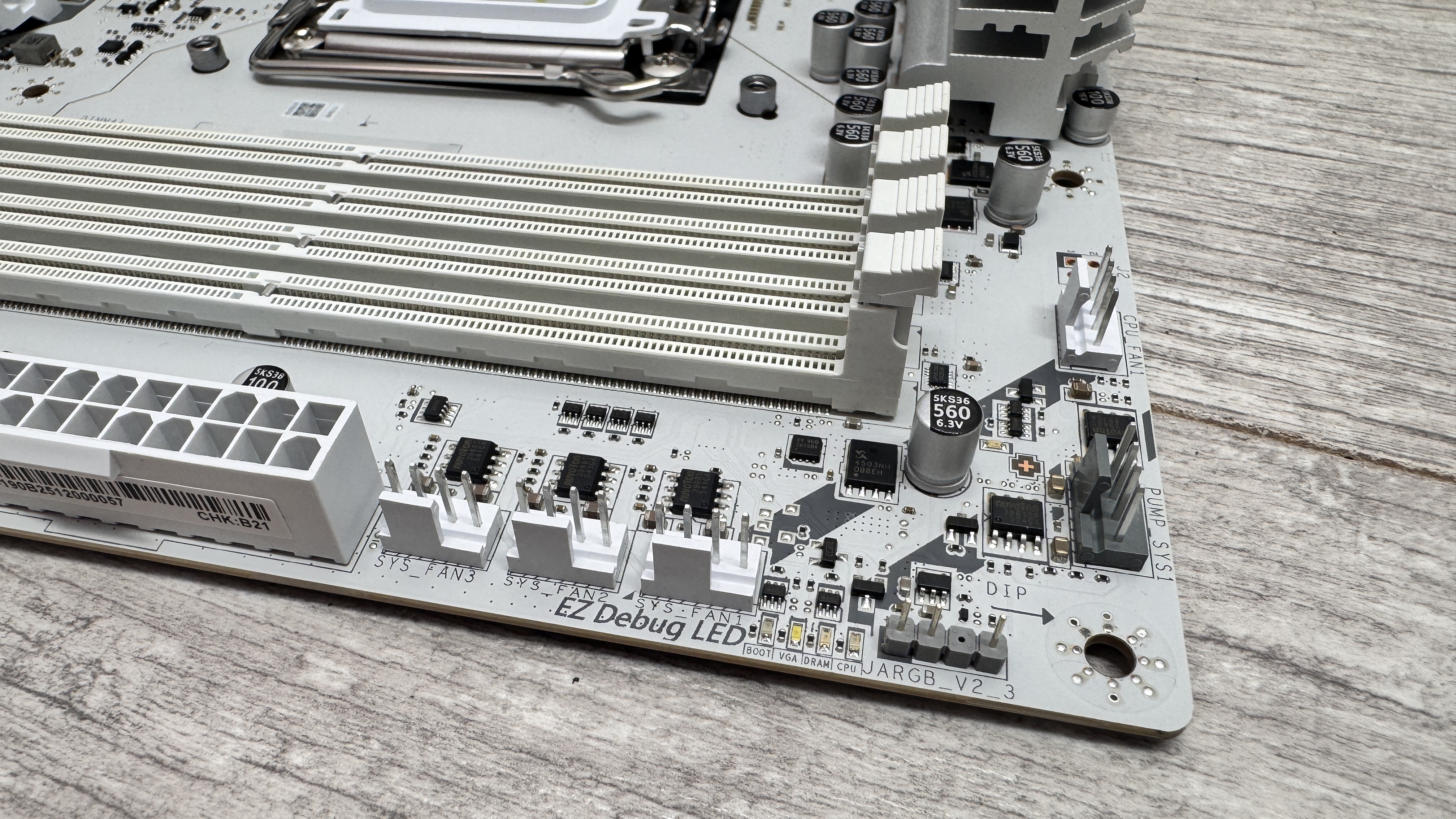 MAG B850 Gaming Plus Max WiFi on a desk.