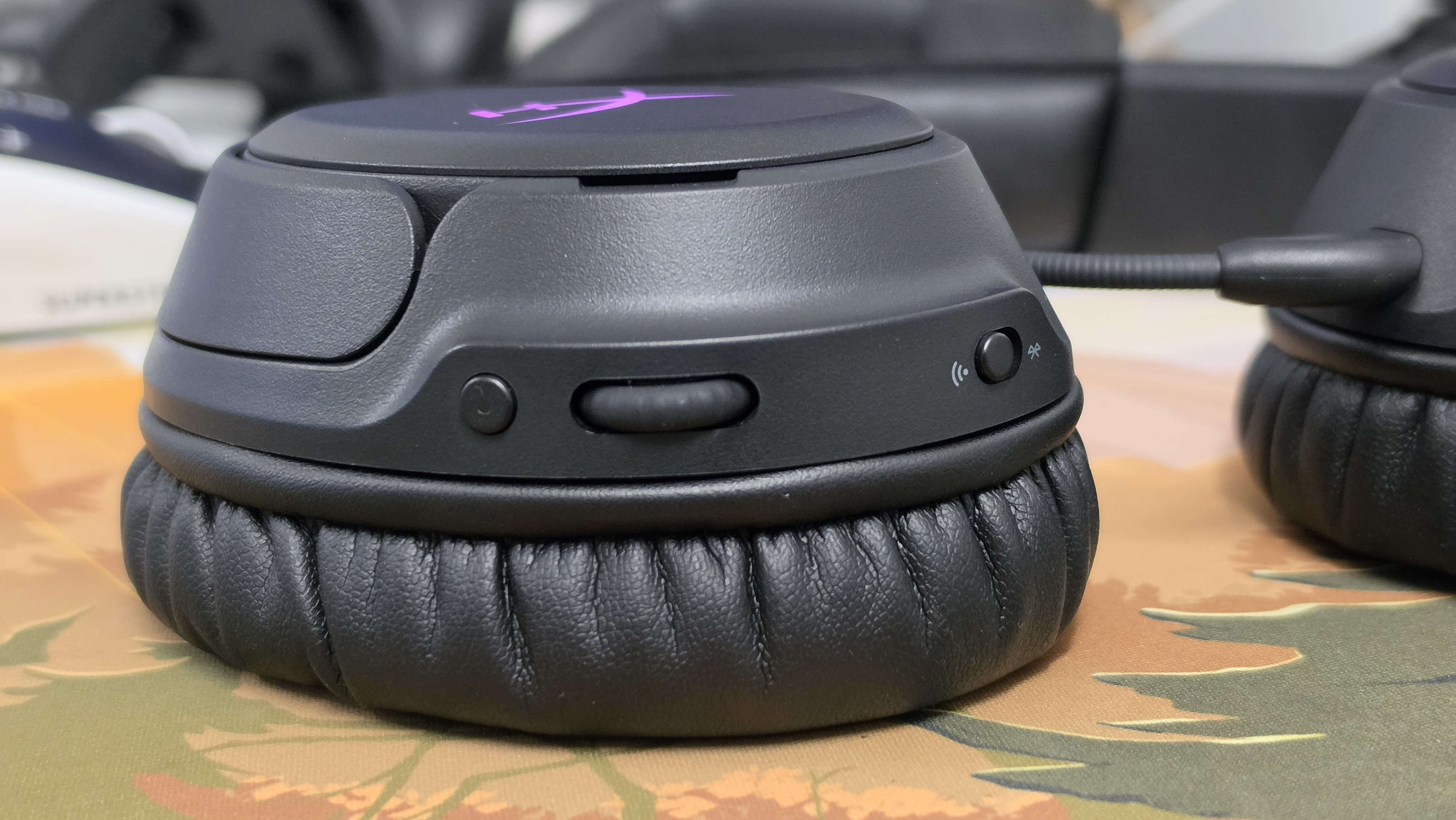 HyperX Cloud Flight 2 gaming headset