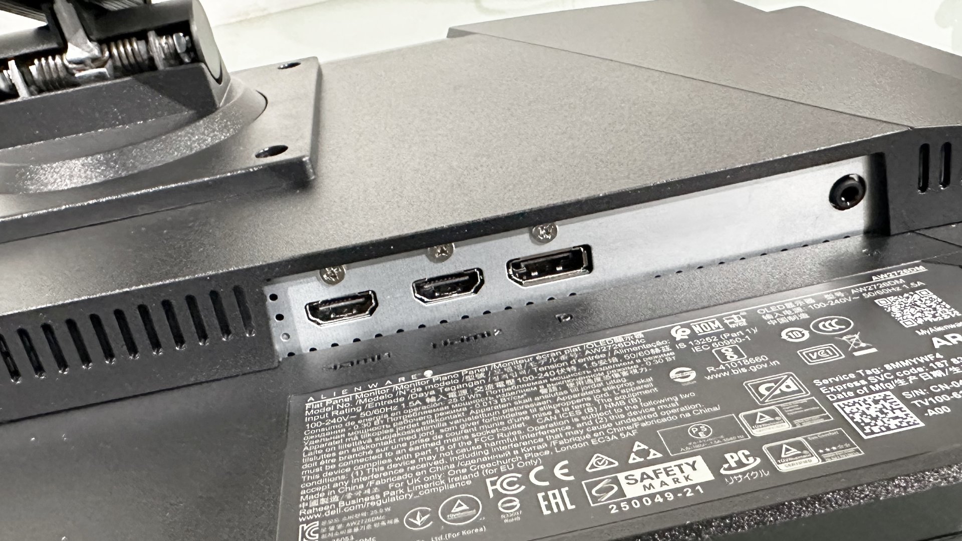 Alienware AW2726DM